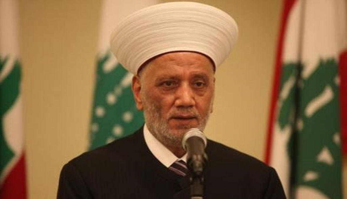 برسم مفتي الجمهورية اللبنانية.. جوزيف بو فاضل يسيء للإسلام